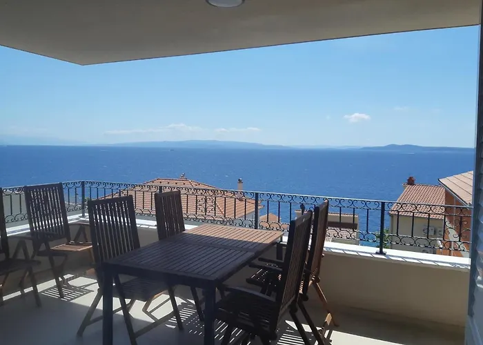 Apartmenthouse Lizzi Apartment
