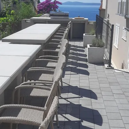 Apartmenthouse Lizzi Appartamento